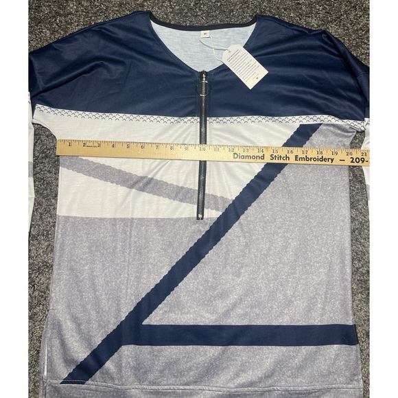 New W/ Tag‎ Woman's Blue Gray geometric Pattern Shirt Long Sleeves W/ Zipper M - Picture 3 of 5